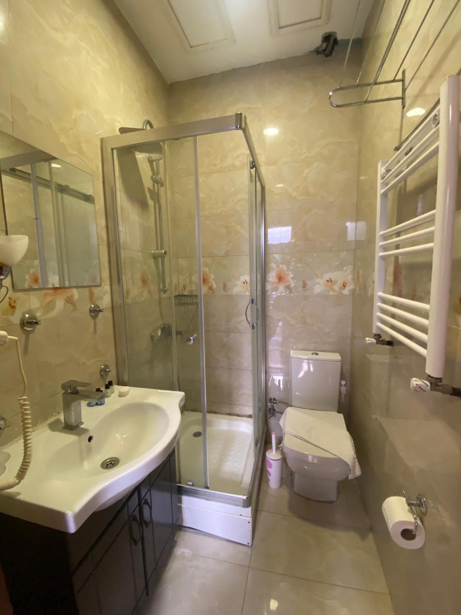 Hotel Amida&nurayhousehotel