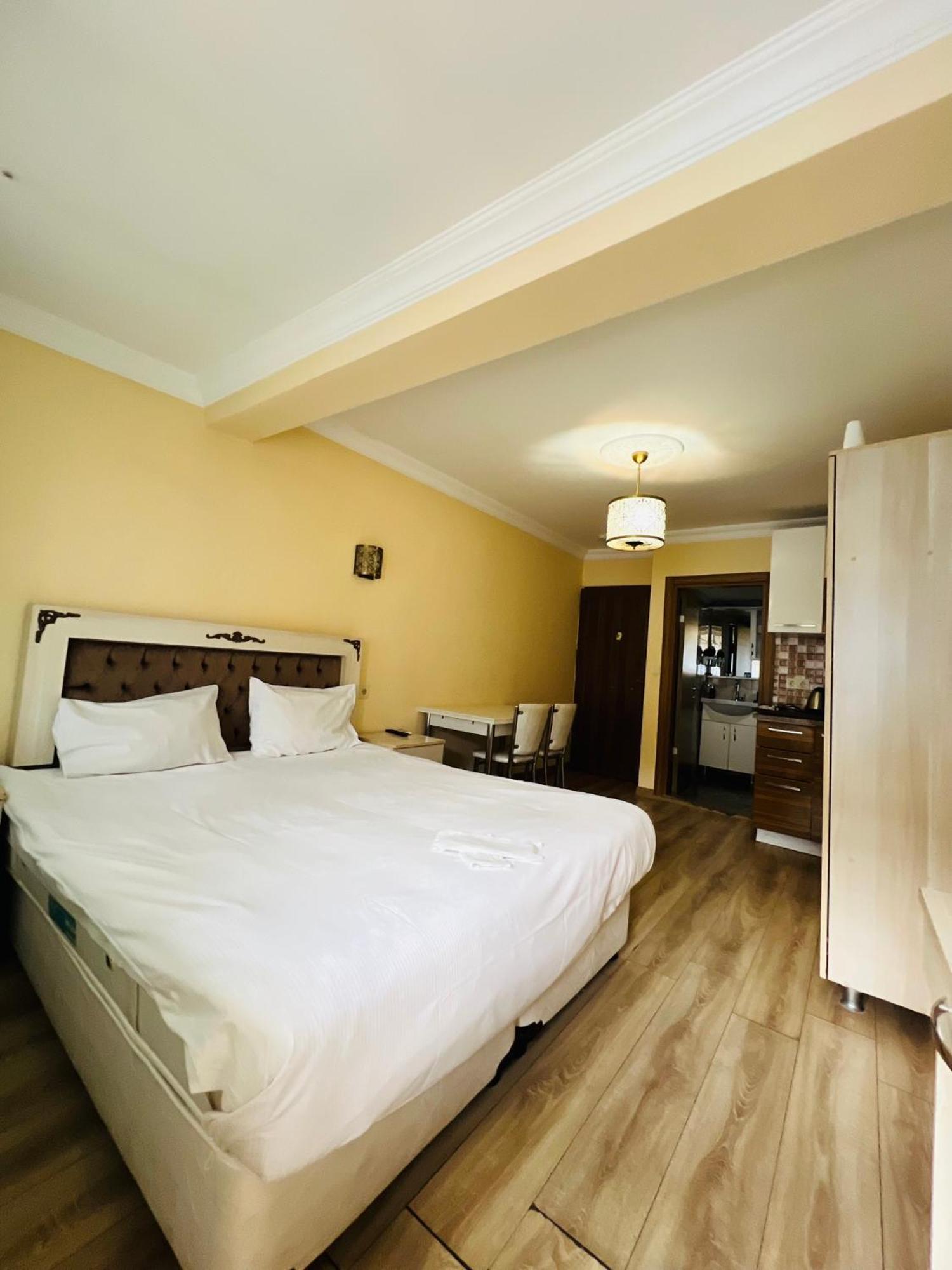 Amida&nurayhousehotel