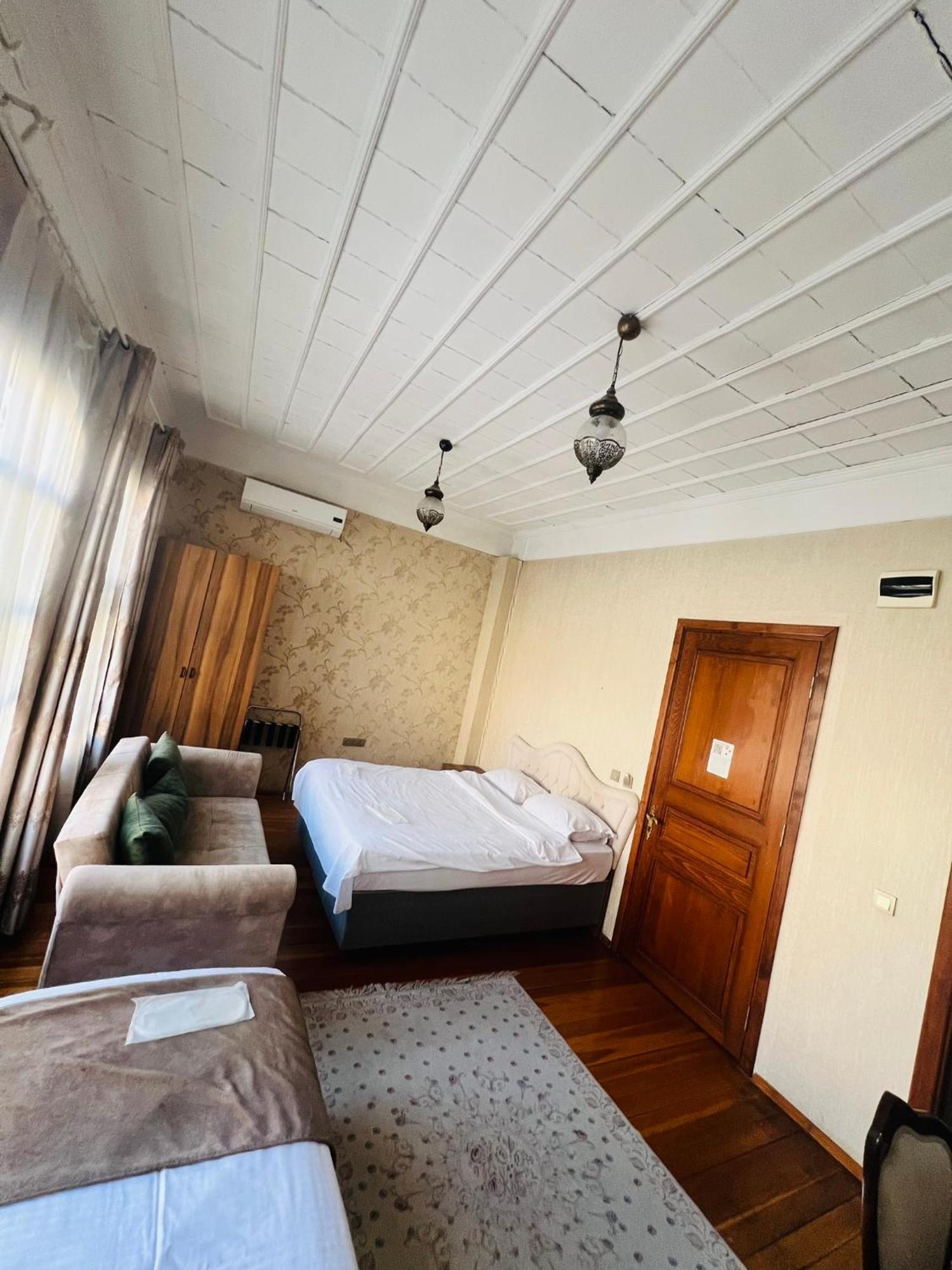 Amida&nurayhousehotel Hotel *