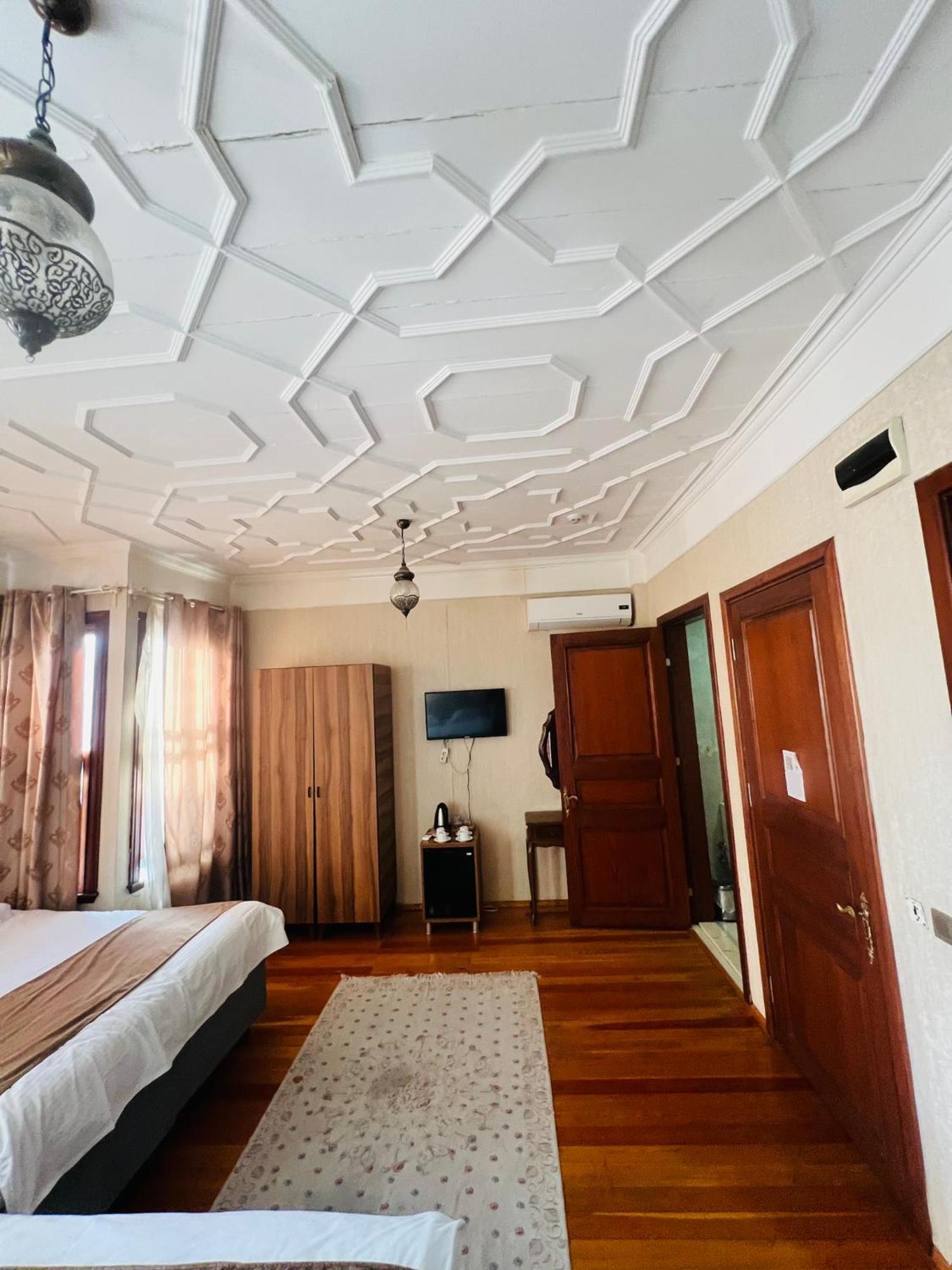 Hotel Amida&nurayhousehotel *